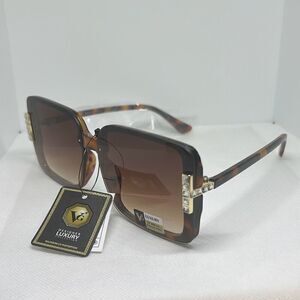 VG Bling Tortoise Women’s Sunglasses